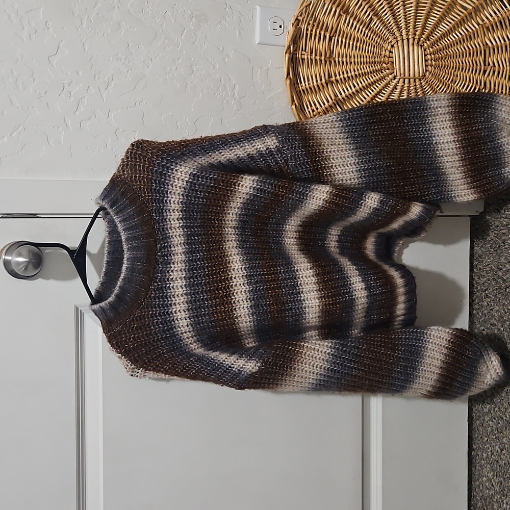 Fall Sweater 🩶🤎💛